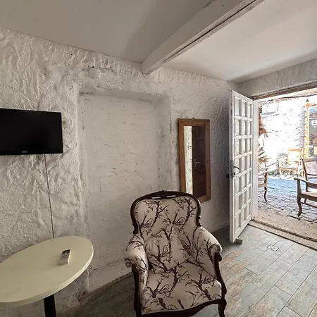 Bum Alacati Homestay Cesme